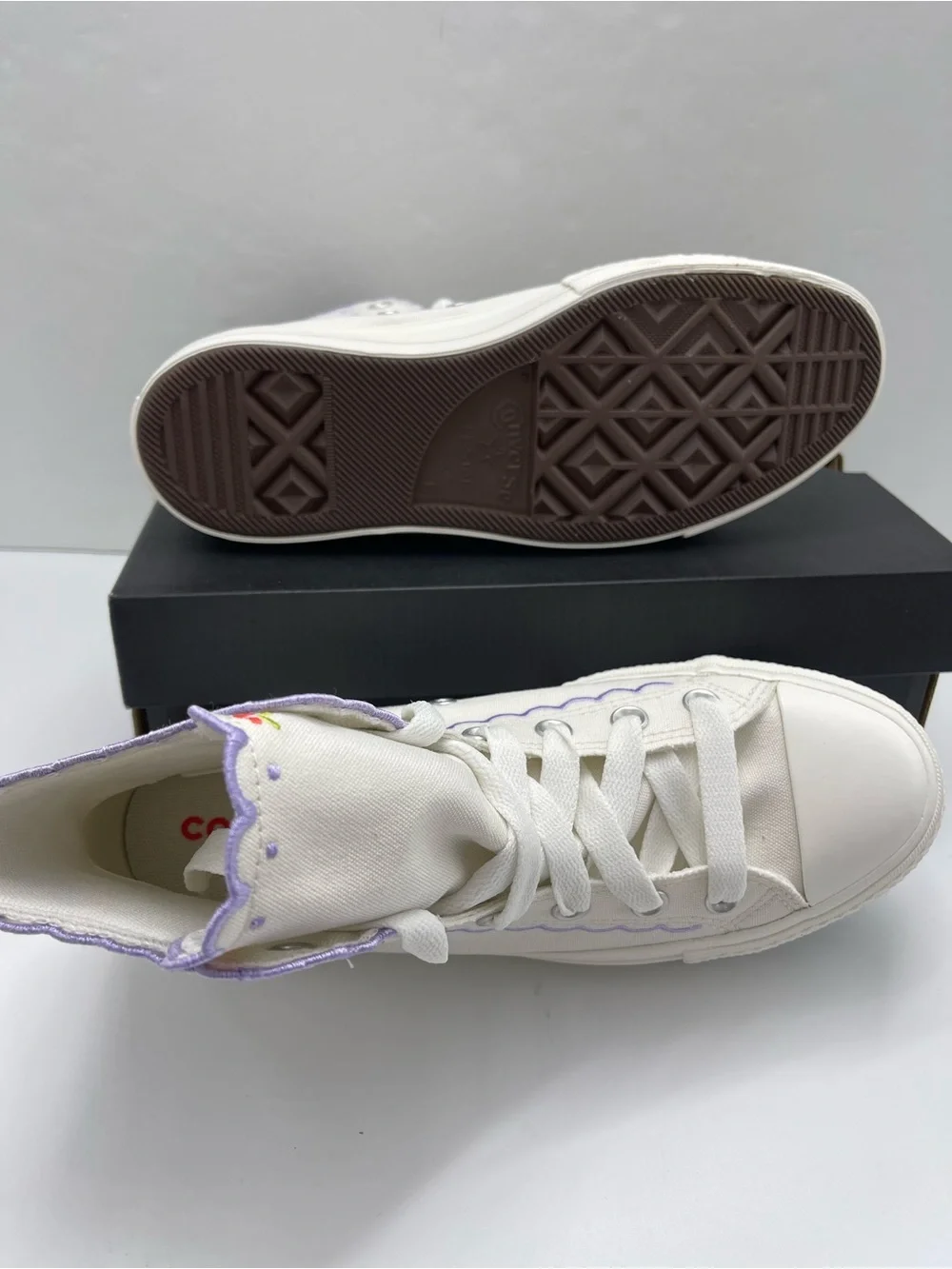 Converse CTAS LIFT HI VINTAGE WHITE/VIOLET HEAT Platform Sneakers Lavender Trim